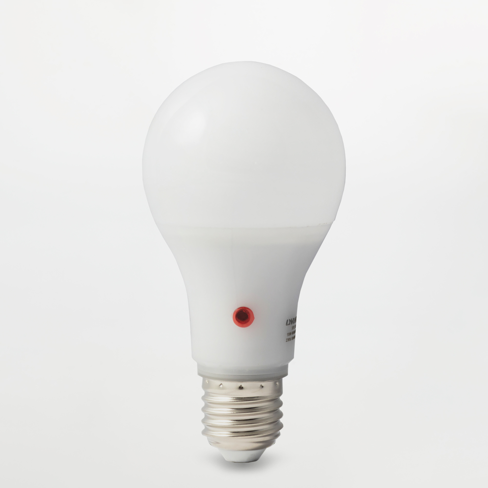Lampadina LED 10W · Con Sensore Crepuscolare · Attacco E27 · Bianco Caldo  3.000°K · Luce Solare - Lampade led - Illuminazione