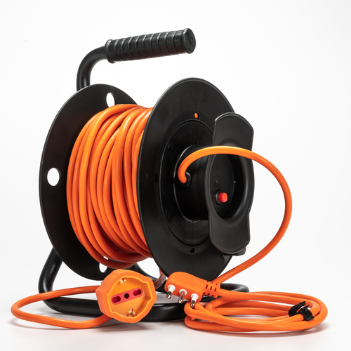 Prolunga su Avvolgicavo · 20 metri · Cavo Doppio Isolamento · Potenza Max. 3000W