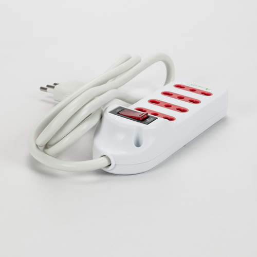 Multipresa Serie New Compact · 4 Prese · Interruttore ON/OFF ·  Protezione da Sovraccarico