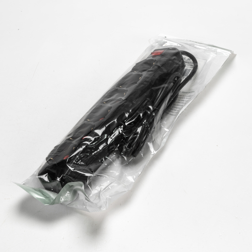 Multipresa Serie Easy · 6 Prese Schuko · Interruttore ON/OFF · Spina Salvaspazio · Nera