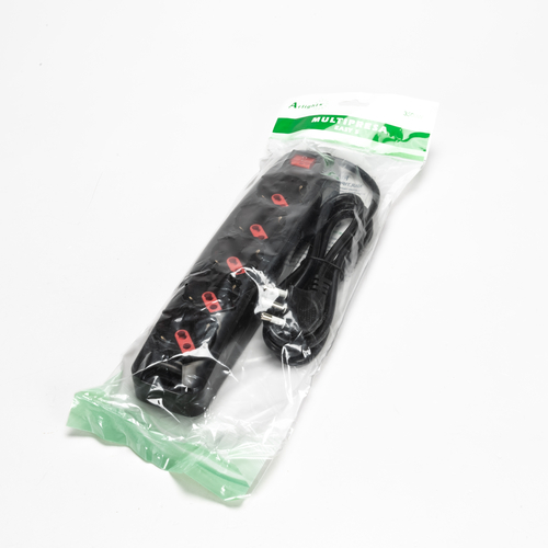 Multipresa Serie Easy · 5 Prese Schuko · Interruttore ON/OFF · Spina Salvaspazio · Nera