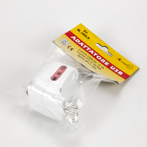 Adattatore Doppio · 2 USB · Spina Disassata · Interruttore ON/OFF · 16A