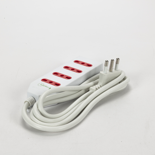 Multipresa Serie Flat · 4 Prese · Lunghezza Cavo 1,4 m. · Colore Bianco